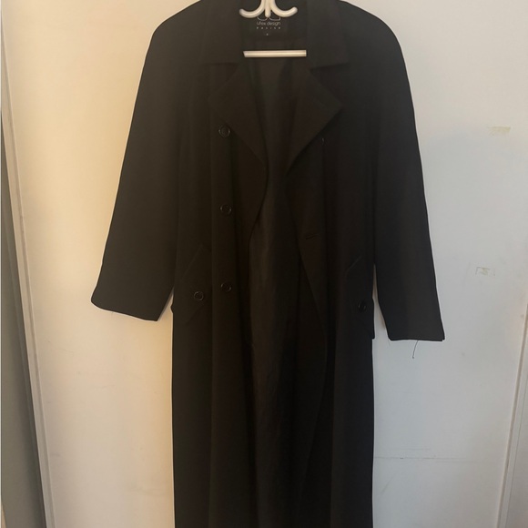 Orange and Black Mittens with Plush Fabric and Playful Design - Picture 2 of 3